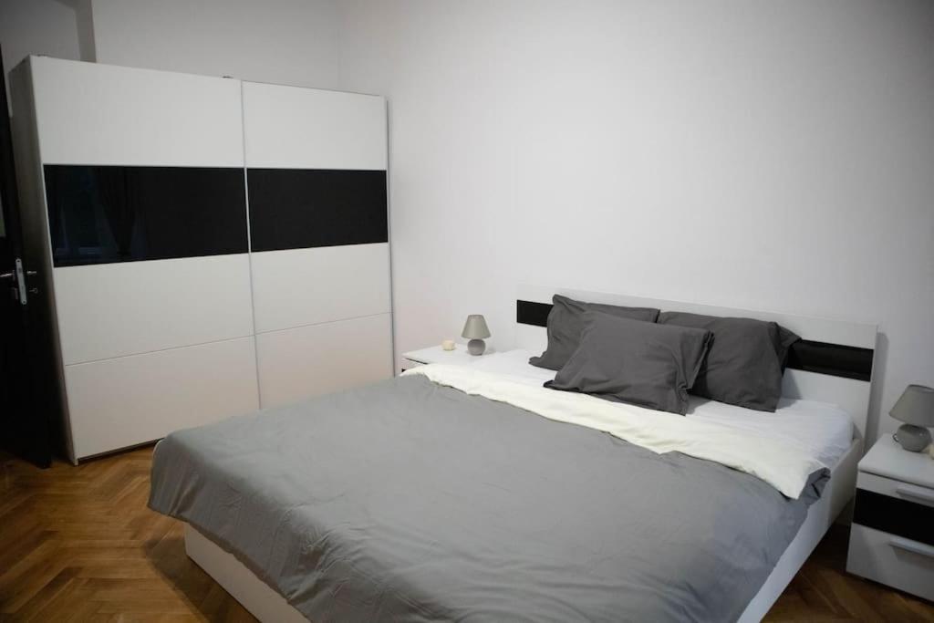 Modern Apartment In The Center Of Πράγα Εξωτερικό φωτογραφία