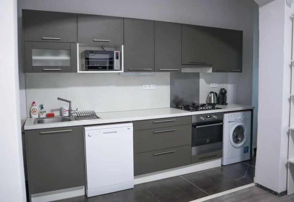 Modern Apartment In The Center Of Πράγα Εξωτερικό φωτογραφία